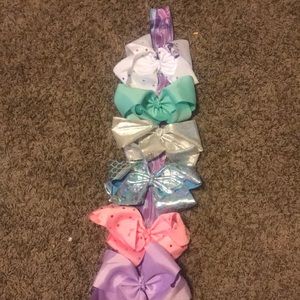 JoJo bows
